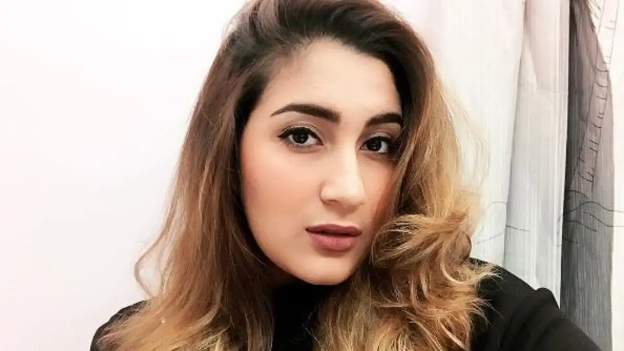 [Bintang] Tania Nadira