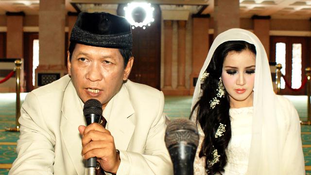 10 Artis ini Dinikahi Pengusaha Kaya Raya