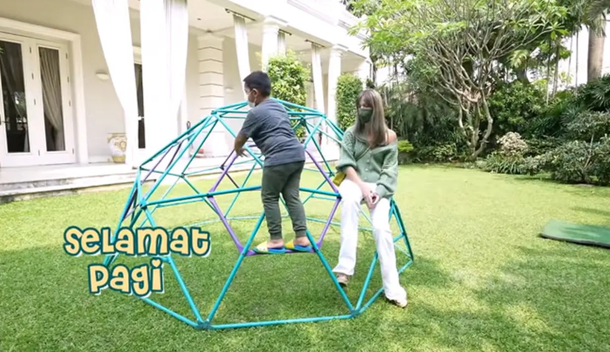 Nia Ramadhani (Youtube/TRANS TV Official)