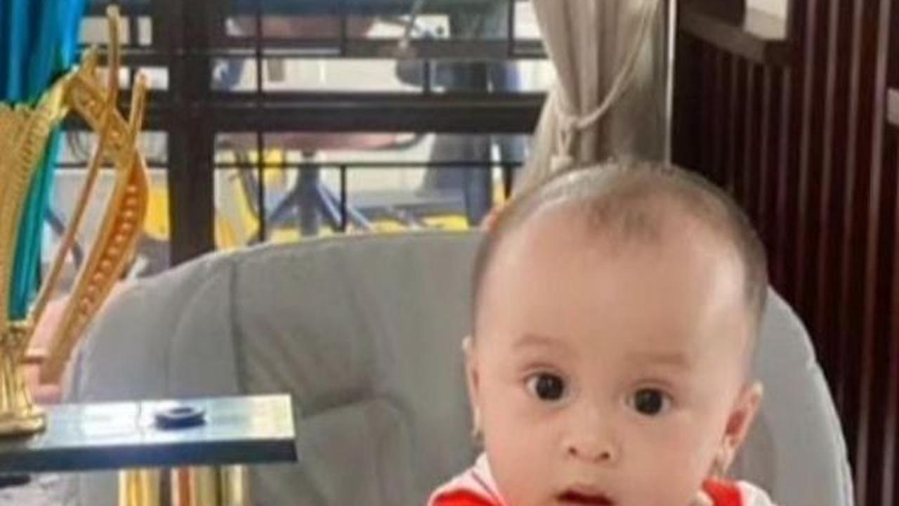 Potret Cantik dan Menggemaskan Baby Razeta Keponakan Ayu Ting Ting  Juara 1 Kontes Foto