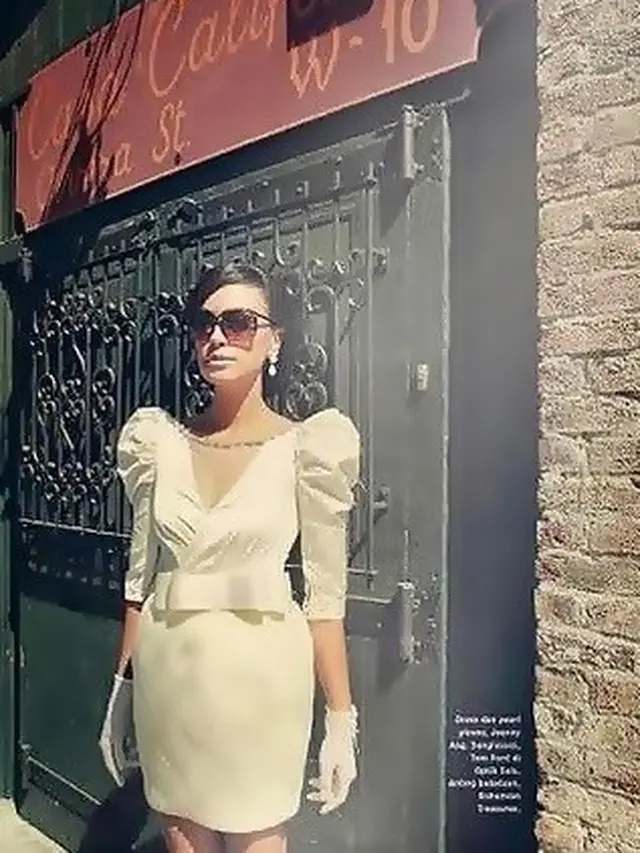 7 Potret Lawas Sophia Latjuba Jadi Model di Los Angeles