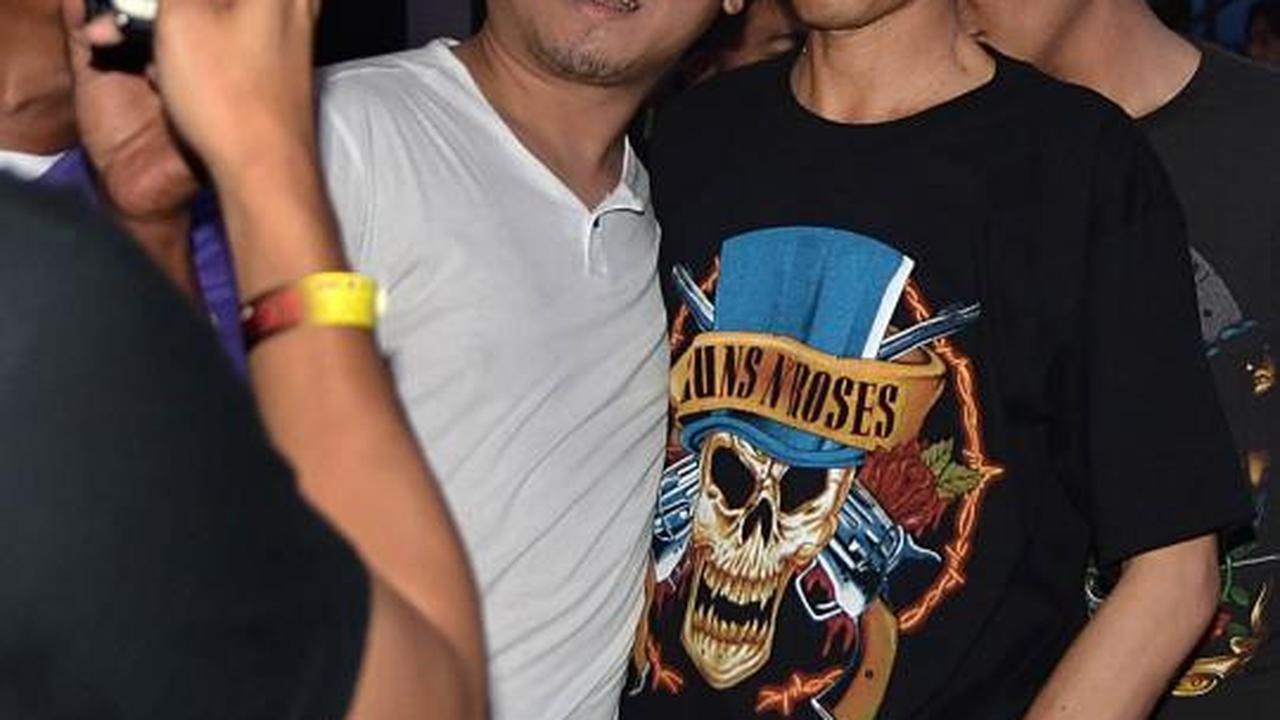 Berkaos GNR, Jokowi bergoyang di konser Guns N Roses
