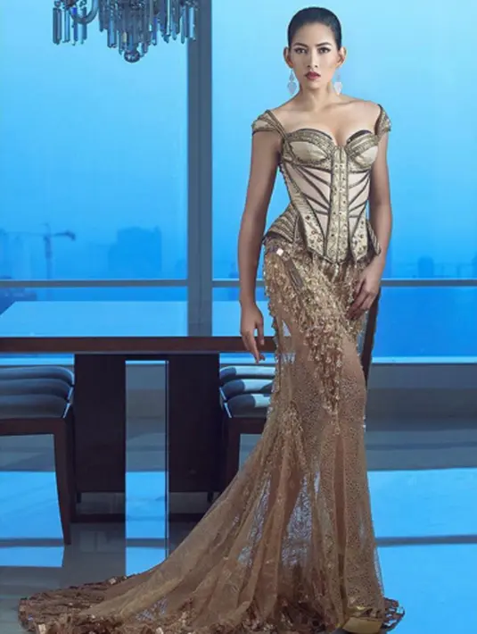 Pose cantik  Puteri Indonesia 2015 yang kerap diunggah di akun instagram miliknya kerap mendapat pujian lantaran paras cantik yang dimiliki Anindya Kusuma Putri. (via instagram/@anindyakputri)