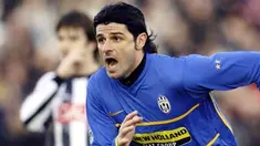 Juventus' striker Vincenzo Iaquinta celebrates after scoring during their Italian serie A football match against Udinese at Udine stadium on February 10, 2008. AFP PHOTO/ Luigi BERTELLO