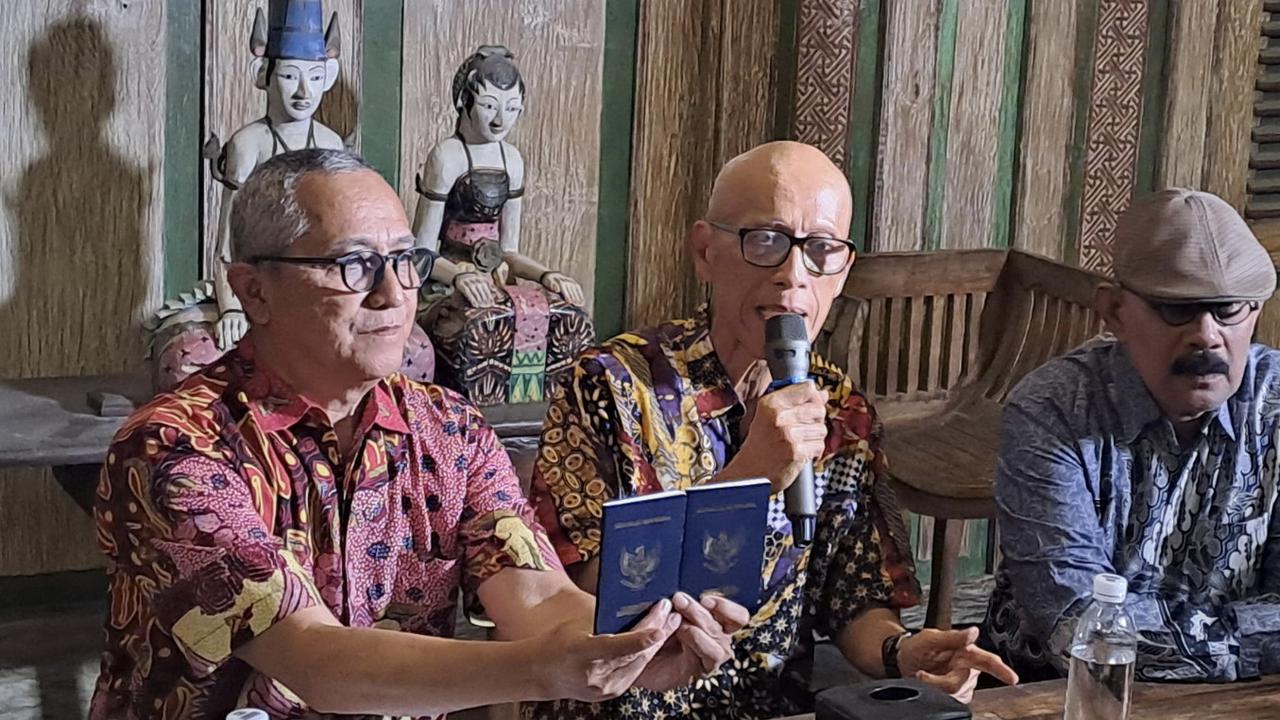 HP Dikabarkan Hilang, WA dan Akun IG Diplomat Kemlu Arya Daru Sempat Aktif Pasca Meninggal
