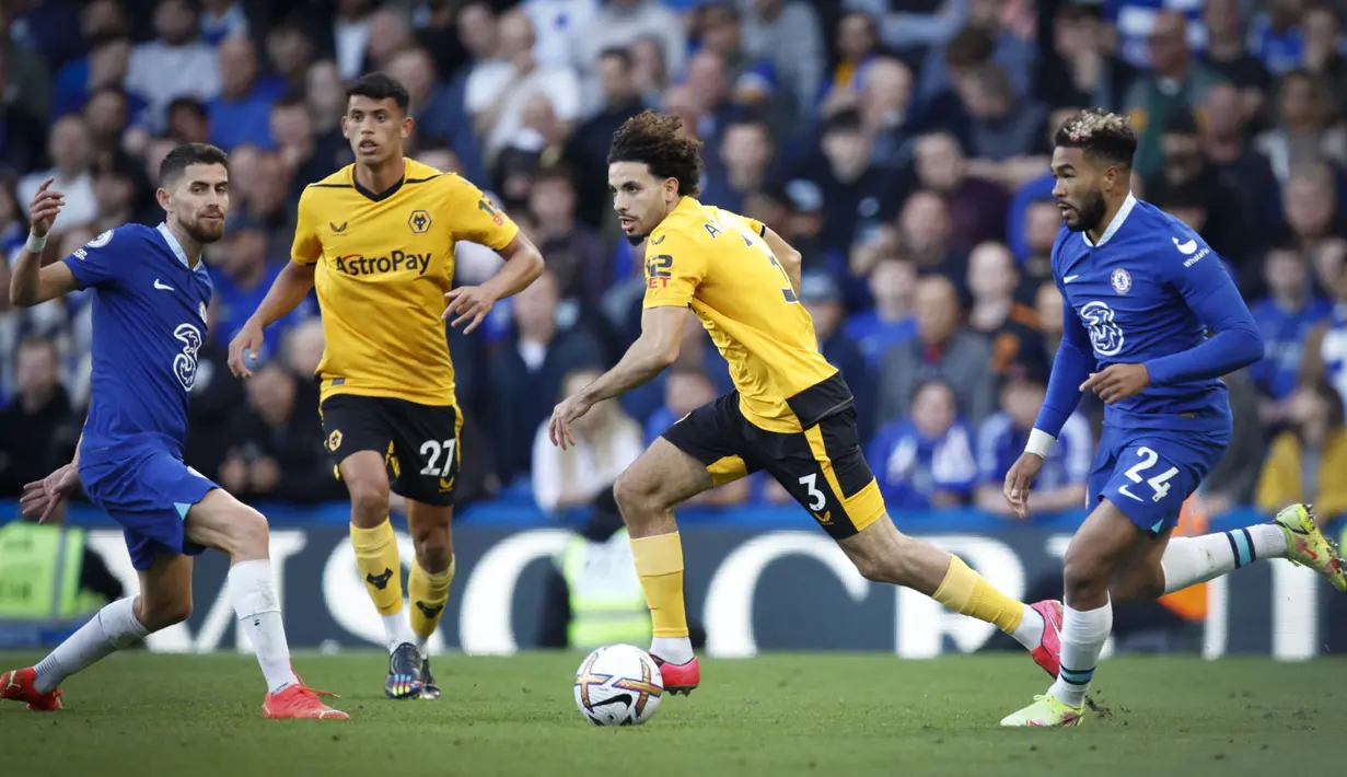 Chelsea menjamu Wolverhampton pada pekan ke-10 Premier League 2022/2023 di Stamford Bridge. Pada duel yang digelar hari Sabtu (8/10/2022) malam WIB itu, Chelsea menang dengan tiga gol tanpa balas. (AP/David Cliff)