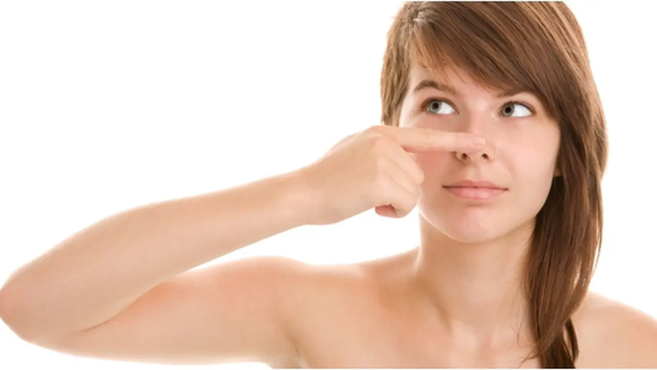 (C) shutterstock