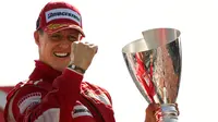 Michael Schumacher berhasil menjadi juara dunia di tahun 1994 saat usianya 25 tahun, ketika itu Schumacher masih bersama tim Benetton. (AFP/Patrick Hertzog)