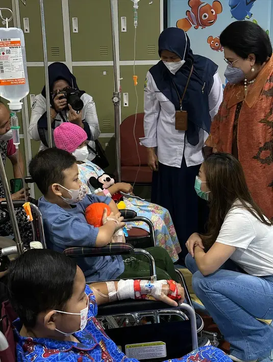 Kesederhanaan Niki juga terpancar lewat gaya busananya yang tak kalah disorot netizen.  [Foto: IG/nikitawillyofficial04].