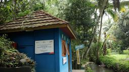 BRI menyalurkan bantuan Pembangkit Listrik Tenaga Mikro Hidro (PLTMH) berkapasitas 2,3 kilowatt yang mampu menerangi hingga 200 rumah warga.