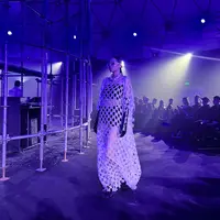 Satu dekade ditandai dengan sederet koleksi dengan kreativitas tanpa batas khas Moral. Seraya tak pernah berhenti berinovasi, dan konsisten menyuguhkan produk kekinian yang selalu mencuri perhatian.  [Foto: Adinda Tri Wardhani / Fimela.com]