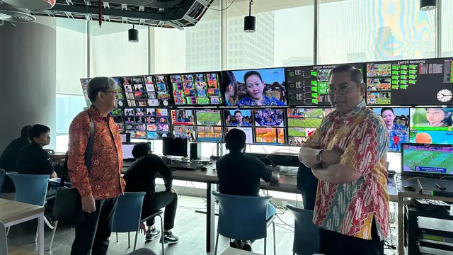 Konselor Ekonomi KBRI Malaysia Hendra Purnama Iskandar melakukan kunjungan ke kantor Vidio di SCTV Tower, Jakarta, Kamis (29/8/2024). (Liputan6.com/Benedikta Miranti)