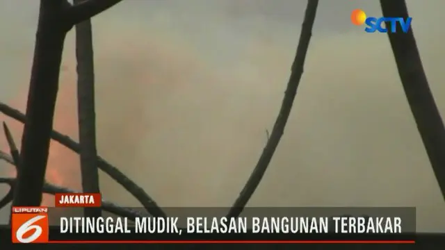 Banyaknya barang mudah terbakar membuat kebakaran merembet dengan cepat dan menghanguskan belasan bangunan lain di sekitarnya.