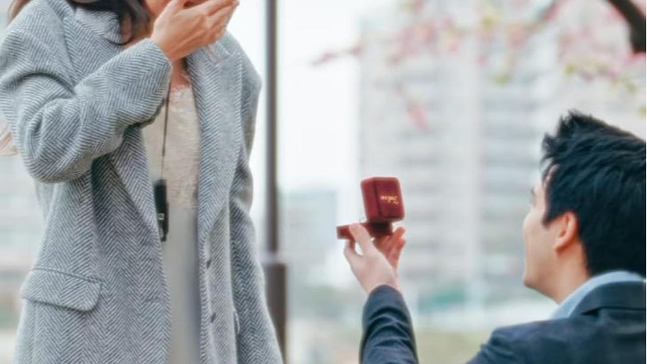 Maxime Bouttier Ulang Tahun, Luna Maya Pamer Video Romantis saat Dilamar Kekasih di Jepang