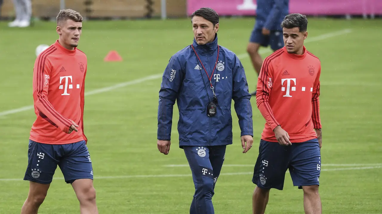 Bayern Munchen Perkenalkan Gelandang Prancis Michael Cuisance