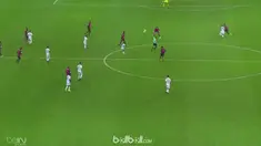 Gol ala David Beckham dari mantan striker Manchester United, Memphis Depay, jadi gol terbaik liga Prancis. This video presented by Ballball.