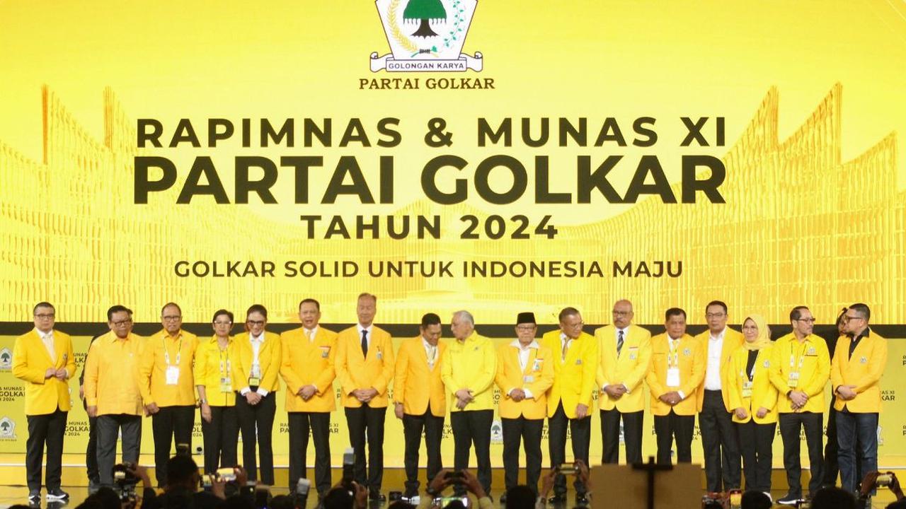 Mengenai Anggaran Dasar dan Anggaran Rumah Tangga (AD/ART) yang menjadi sandungan Presiden Jokowi maju, Ridwan mengatakan AD/ART masih bisa diubah di Musyawarah Nasional (Munas) yang merupakan forum tertinggi.<br>