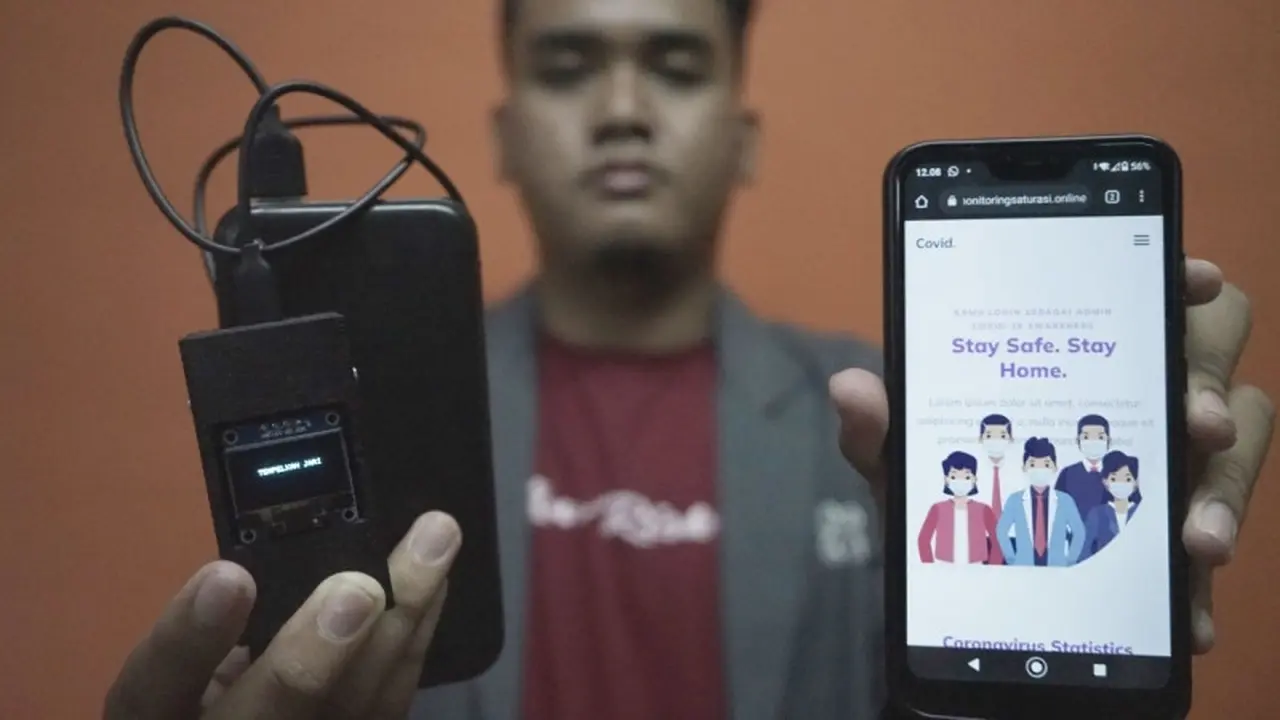 Mahasiswa S1 Teknik Komputer Universitas Dinamika (Stikom) Surabaya ciptakan alat monitoring pengecekan saturasi oksigen pada pasien rumah sakit, terutama pasien Covid-19 secara daring (dalam jaringan).
