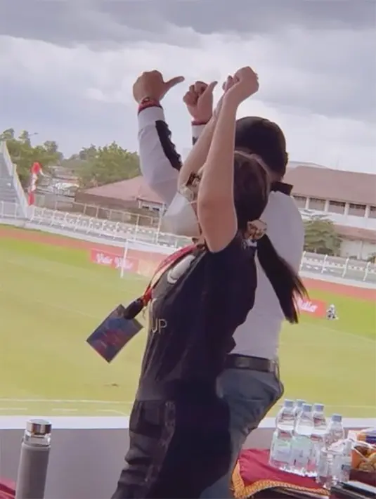 Prilly Latuconsina (Instagram/prillylatuconsina96)