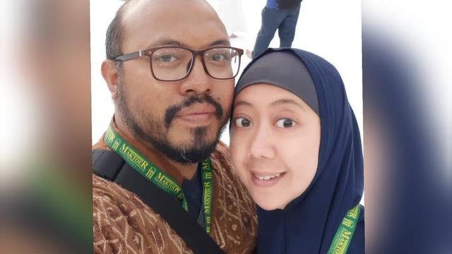 Pulang Ibadah Haji Asri Welas Mulai Belajar Berhijab Showbiz Liputan6 Com Explore tweets of asri welas pramawati @asri_welas on twitter. pulang ibadah haji asri welas mulai
