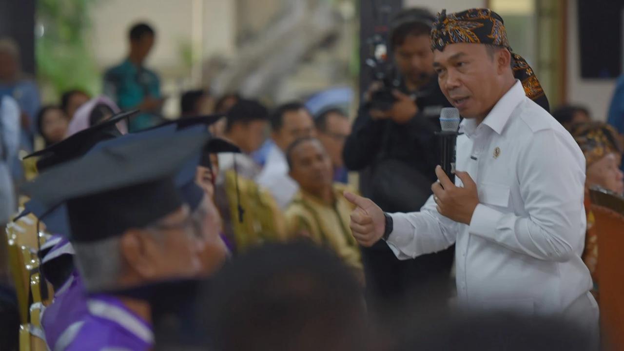 FOTO: Lansia Berdaya Menuju Usia Senja yang Sehat dan Produktif