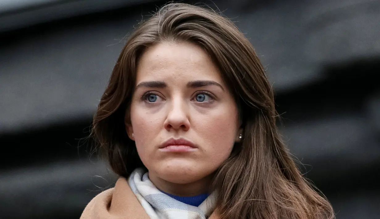 Wanita cantik ini bernama Yulia Marushevska adalah seorang Mantan Kepala Bea Cukai Pelabuhan Laut Hitam di Odessa, Ukraina, Selasa (27/12).  Yulia Marushevska adalah seorang bintang YouTube dan baru berumur 26 tahun. (REUTERS)