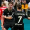 Pemain Juventus Dusan Vlahovic merayakan gol bersama Francisco Conceicao pada laga Serie A/Liga Italia antara Juventus vs Verona di Turin, Italia, Minggu, 3 Mei 2026. (Tano Pecoraro/LaPresse via AP)