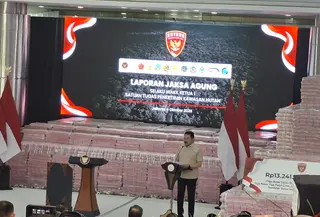 Jaksa Agung ST Burhanuddin menegaskan penegakan hukum dalam penertiban kawasan hutan tidak boleh berhenti pada perbuatan melawan hukum yang terjadi di dalam negeri. (Liputan6.com/Rifqy Alief Abiyya)