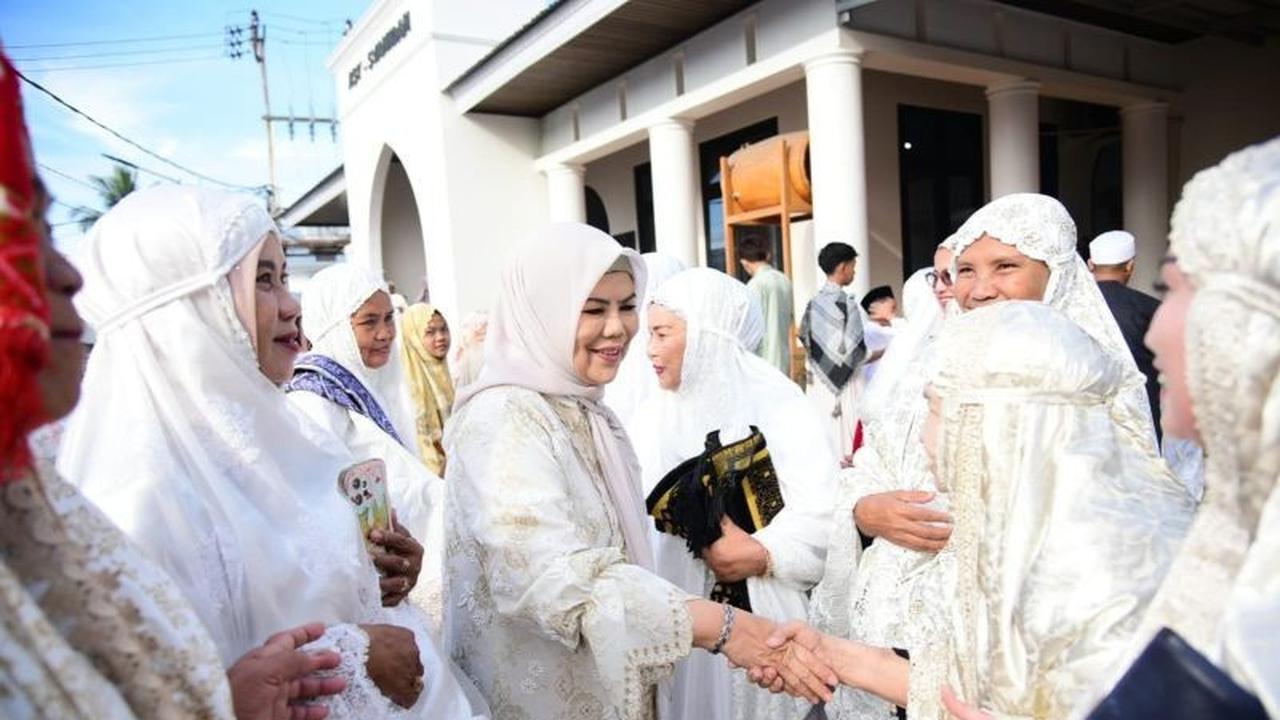 Wagub Gorontalo Idah Syahidah Teladankan Kebersamaan Keluarga di Momen Idul Fitri