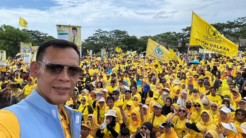 Politisi Golkar sekaligus Bakal Calon Bupati Bogor, Ade Ruhandi atau Jaro Ade.