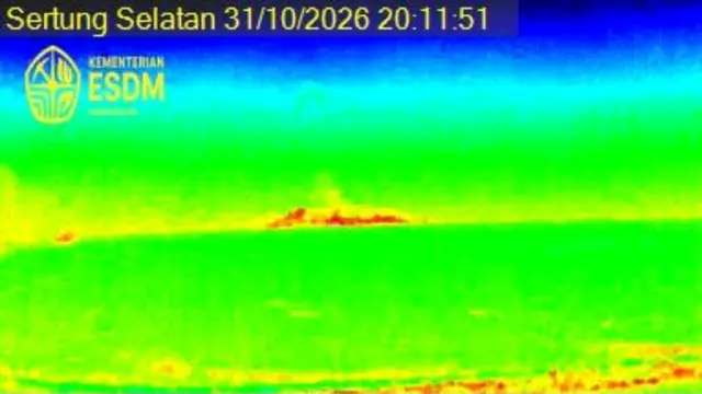 Gunung Anak Krakatau di perairan Selat Sunda, Lampung Selatan, kembali erupsi sebanyak 10 kali