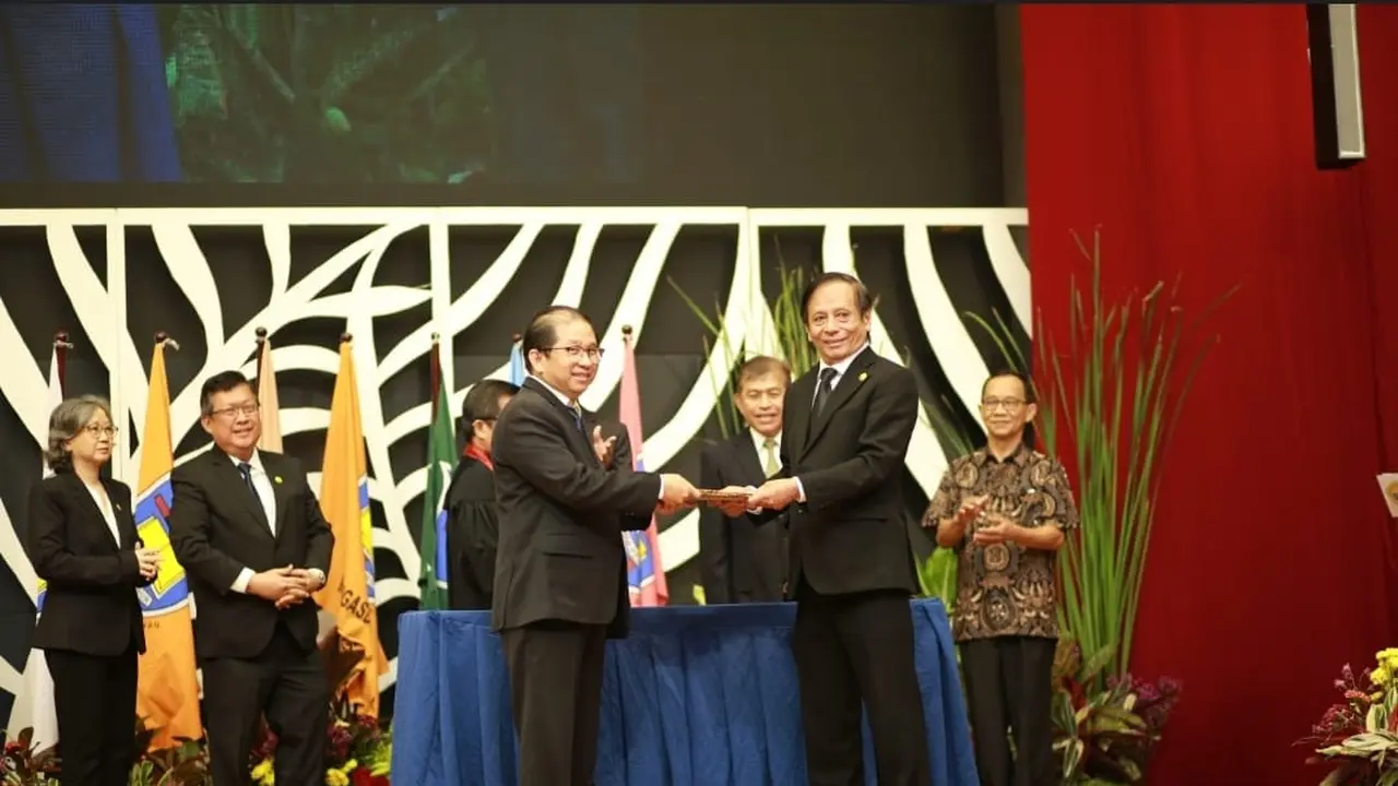 Siswono Akuan Rokanta terpilih sebagai Ketua Umum Badan Pengurus Yayasan Pendidikan Tinggi Kristen Krida Wacana (BP-YPTKKW) Masa Pelayanan 2022 – 2026