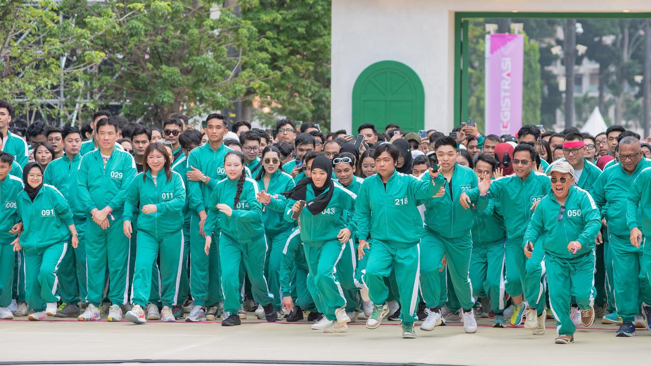Sebanyak 900 Penggemar Serial Squid Game Ikut Main 'Red Light Green Light' di GBK Bareng Artis, Atlet hingga Influencer
