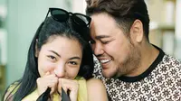 Ivan Gunawan Umumkan Putus dari Faye Malisorn