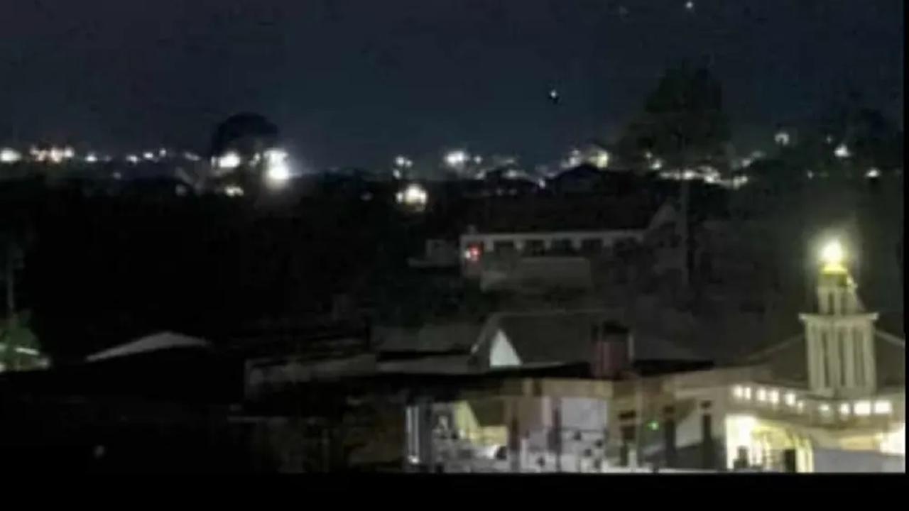 Gunung Papandayan Kebakaran, Pendakian Ditutup Sementara