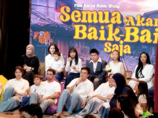 Pujian dan Dukungan Reza Rahadian