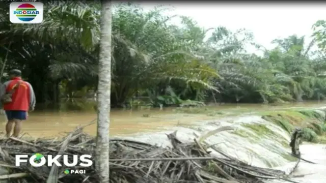 Banjir yang terjadi akibat guyuran hujan deras merendam ribuan rumah di delapan kecamatan di Kabutpaten Lampung Tengah