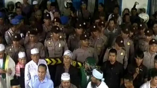 Diduga Korupsi, Bupati Mandailing Natal Didemo