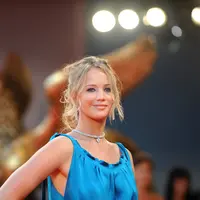 Belum lama terlihat di sebuah tempat umum sedang berciuman dengan kekasihnya, Darren Aronofsky, artis cantik Jenniefer Lawrence menyebut Darren sebagai lelaki visioner. (AFP/Bintang.com)