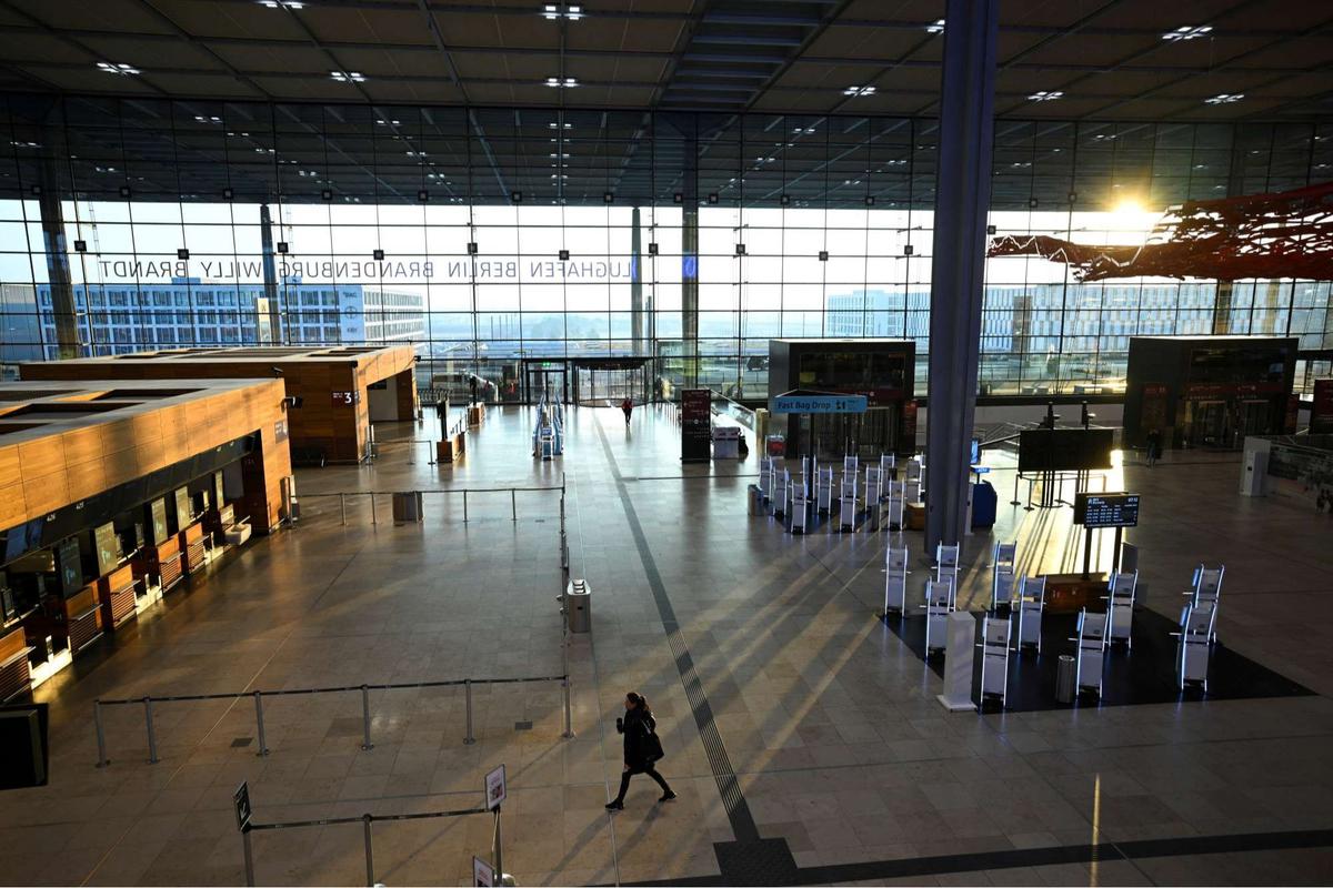 Bandara-Bandara di Jerman Lumpuh Akibat Aksi Mogok Kerja 24 Jam