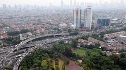 Gubernur DKI Jakarta Basuki Tjahaya Purnama (Ahok) berencana akan membangun beberapa jembatan di beberapa titik sebagai alternatif menangani kemacetan di ibu kota, Jakarta, Kamis (4/2/2016). (Liputan6.com/Helmi Afandi)