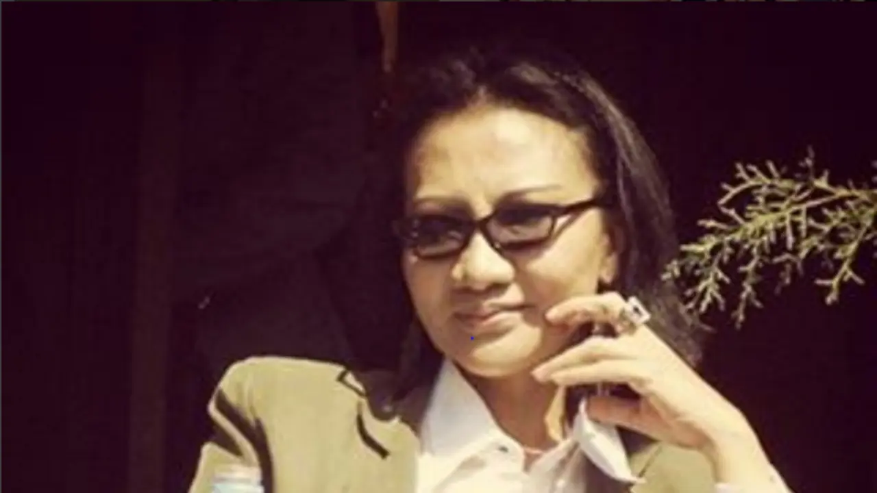 Meniru Ratna Sarumpaet Pria Ini Bikin Heboh Dunia Maya