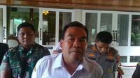 Bupati Blora Arief Rohman menanggapi isu video viral Bantuan Langsung Tunai Bahan Bakar Minyak (BLT BBM) yang disunat Rp20 ribu di Blora. (Liputan6.com/ Ahmad Adirin)