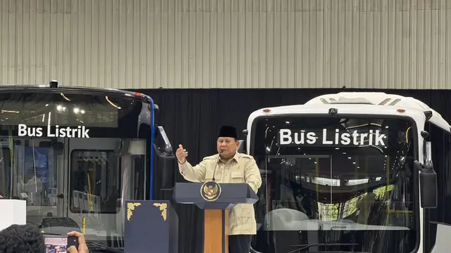 Presiden Prabowo Subianto meresmikan pabrik perakitan kendaraan komersial berbasis listrik milik PT VKTR Teknologi Mobilitas Tbk, di Magelang Jawa Tengah (Jateng).