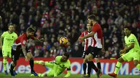 Barcelona hanya bermain imbang saat dijamu Athletic Bilbao pada pekan ke-23 di San Mames, Senin (11/2/2019) dini hari WIB. (AP Photo/Alvaro Barrientos)