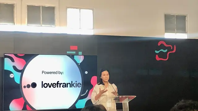 Veronica Tan menyampaikan sambutannya dalam peluncuran program kesehatan mental Tiktok dan WHO