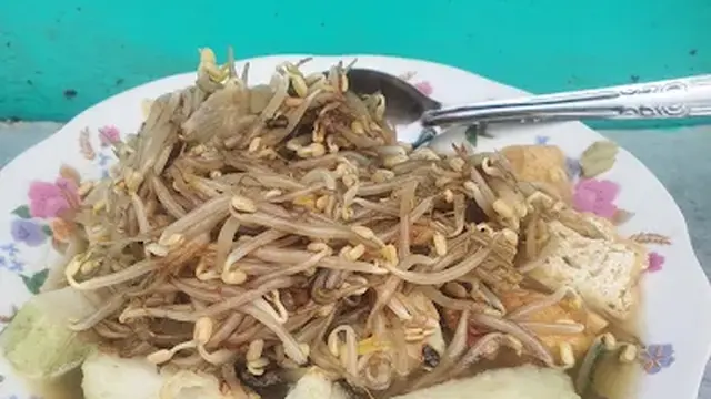 Lontong Balap Cak Slamet
