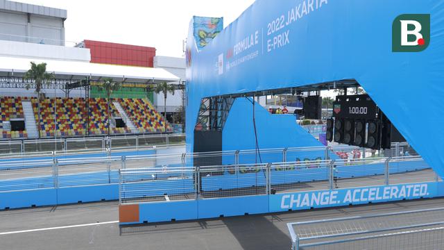 Suasana Sirkuit Formula E Jakarta Jelang Balapan