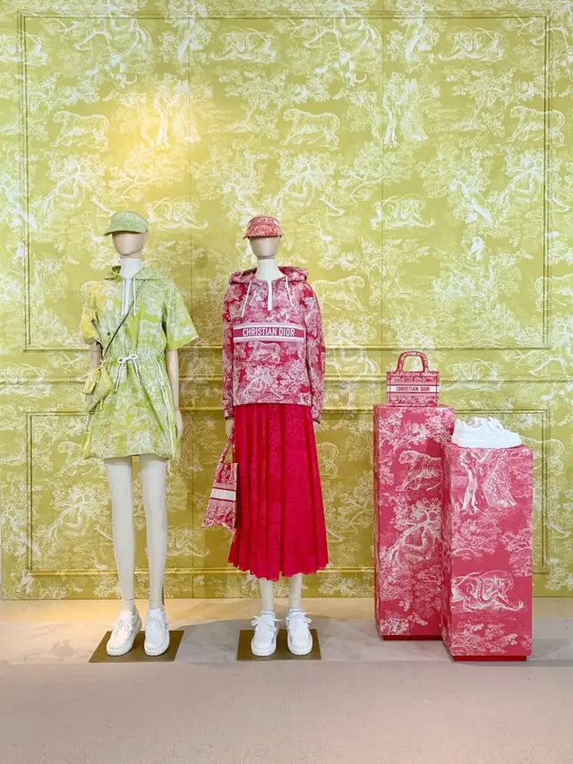 Koleksi Dioriviera dari Dior