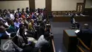 Jessica mengeluhkan isu-isu liar yang menyudutkan dirinya selama ditahan saat sidang ke-31, Jakarta, Kamis (20/10). Jessica merasa jaksa kerap memfitnah demi menunjukkan ke publik bahwa dirinya bersalah. (Liputan6.com/Helmi Afandi)